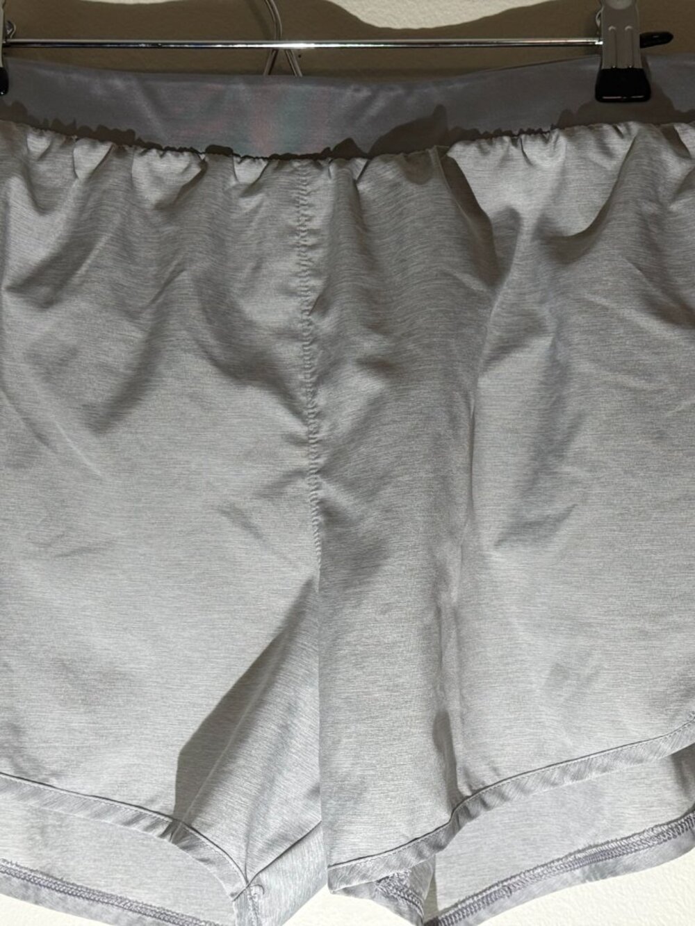Under Armour Gray Fly-By 2.0 HeatGear Loose Running Shorts Mesh |Size LG